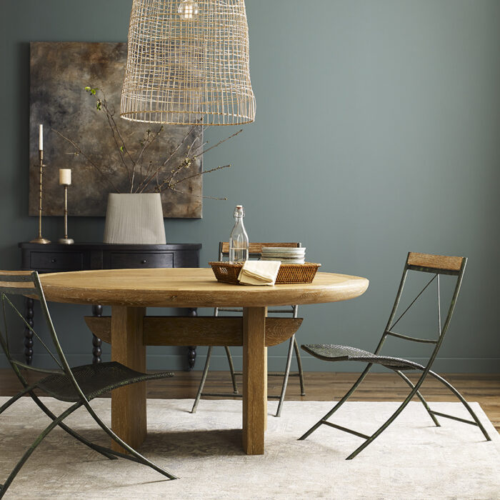 Modera Dining Table - Image 3